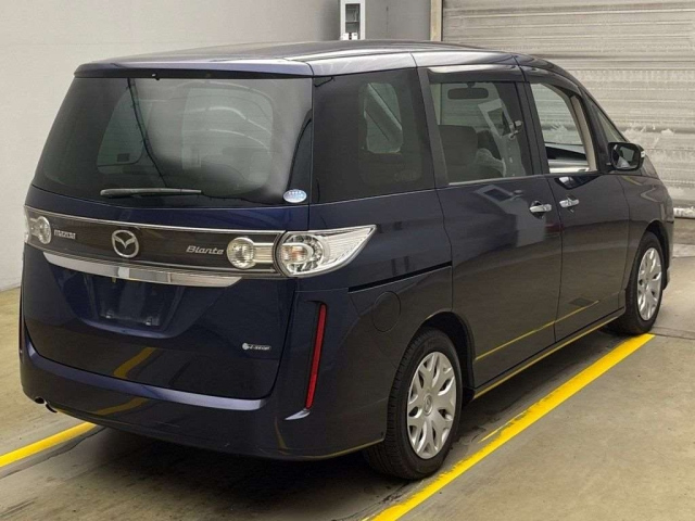 MAZDA BIANTE 2010