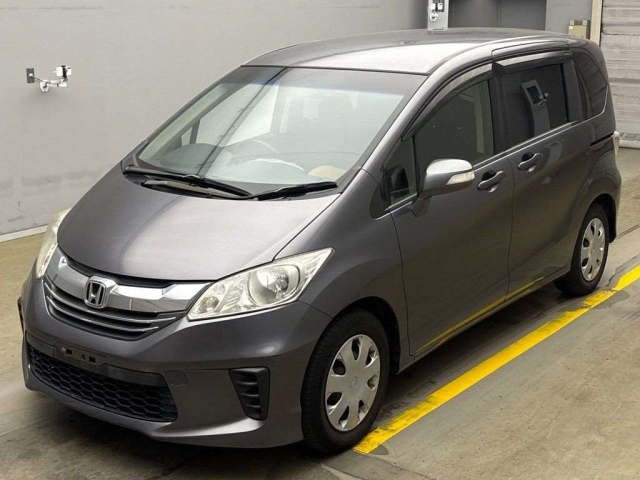 HONDA FREED 2015