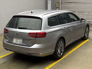 VOLKSWAGEN PASSAT VARIANT 2020