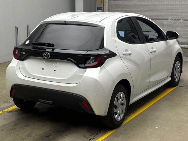 TOYOTA YARIS 2024