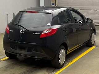 MAZDA DEMIO 2010