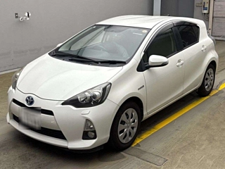 TOYOTA AQUA 2014