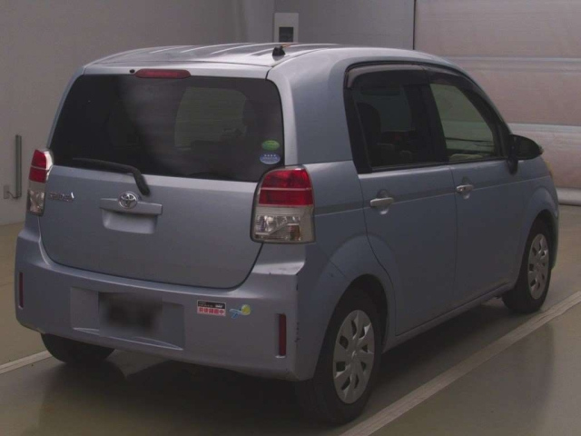TOYOTA SPADE 2013