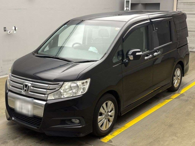 HONDA STEP WAGON 2012
