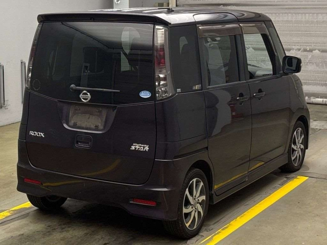 NISSAN ROOX 2012