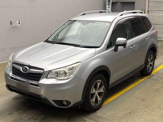 SUBARU FORESTER 2015