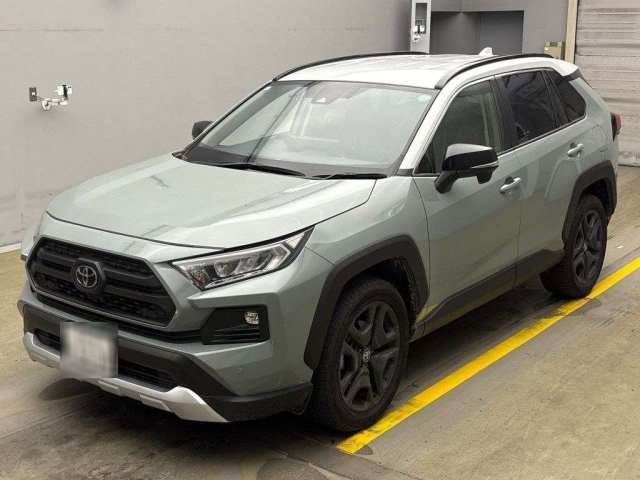 TOYOTA RAV4 2024