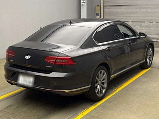 VOLKSWAGEN PASSAT 2019