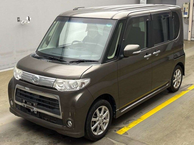 DAIHATSU TANTO 2012