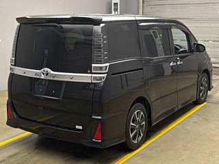 TOYOTA VOXY 2020