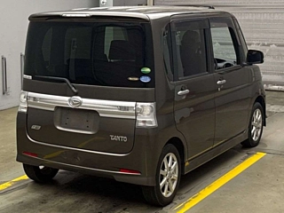 DAIHATSU TANTO 2012