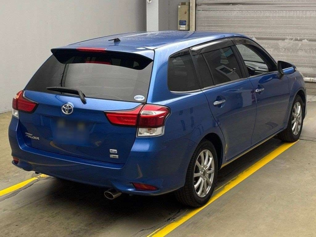 TOYOTA COROLLA FIELDER 2015