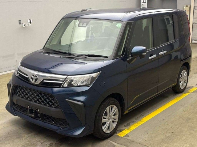 TOYOTA ROOMY 2022