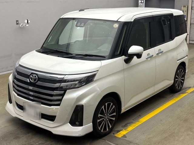 TOYOTA ROOMY 2023