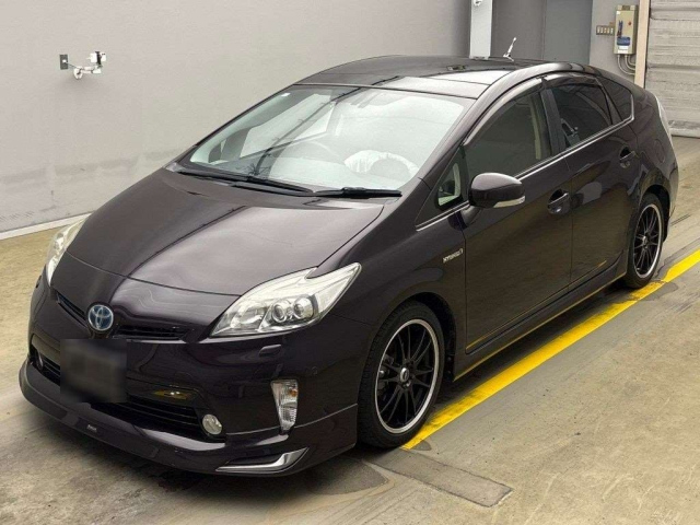 TOYOTA PRIUS 2014