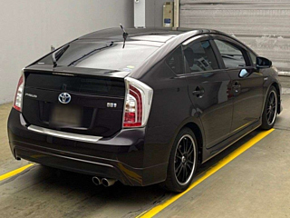 TOYOTA PRIUS 2014
