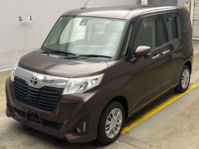 TOYOTA ROOMY 2018