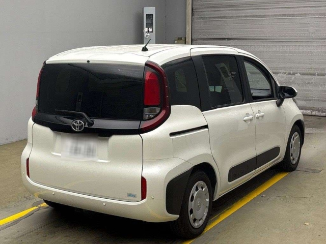 TOYOTA SIENTA 2023