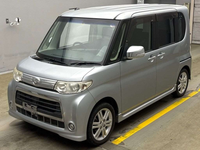 DAIHATSU TANTO 2012
