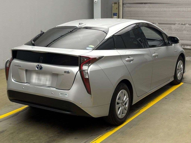 TOYOTA PRIUS 2018