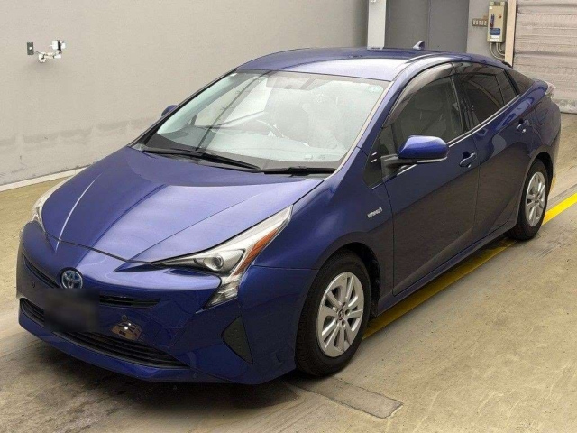TOYOTA PRIUS 2016