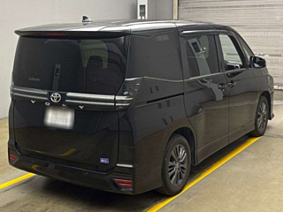 TOYOTA VOXY 2022
