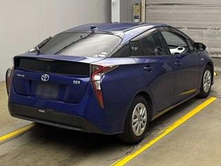 TOYOTA PRIUS 2016