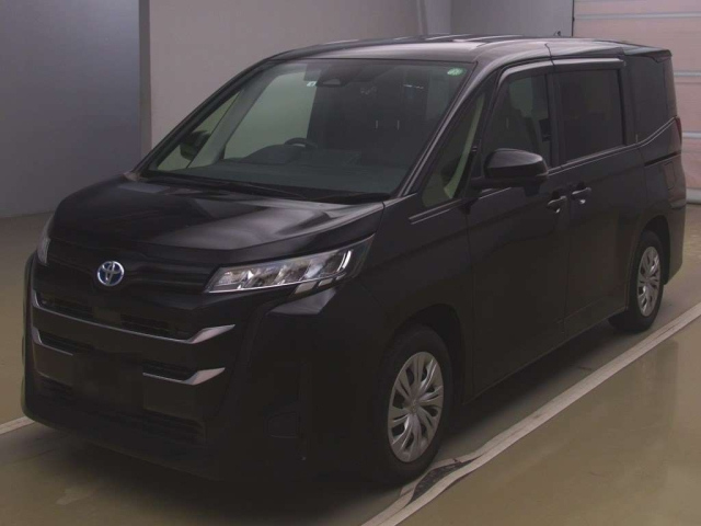 TOYOTA NOAH 2022