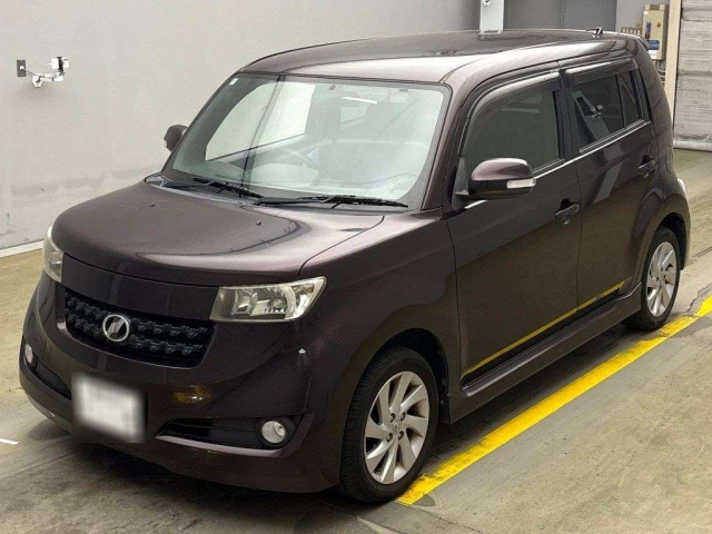 TOYOTA BB 2010