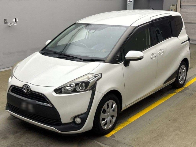 TOYOTA SIENTA 2016