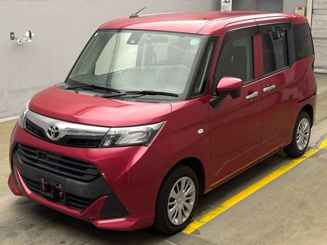 TOYOTA TANK 2018