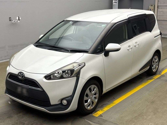 TOYOTA SIENTA 2016