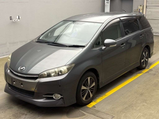 TOYOTA WISH 2012