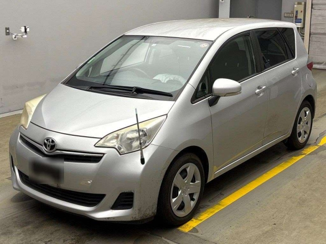 TOYOTA RACTIS 2014