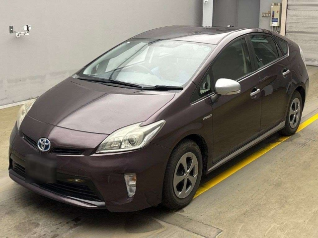 TOYOTA PRIUS 2015