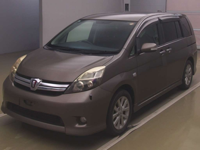 TOYOTA ISIS 2010