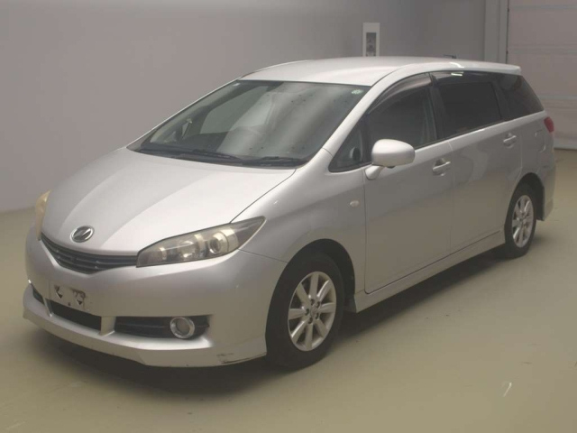 TOYOTA WISH 2009