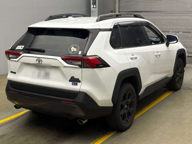 TOYOTA RAV4 2021
