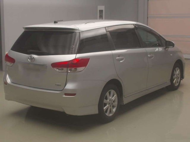TOYOTA WISH 2009
