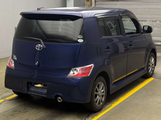 TOYOTA BB 2008