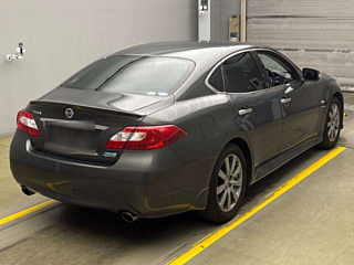 NISSAN FUGA 2012