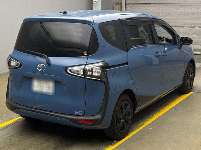 TOYOTA SIENTA 2021