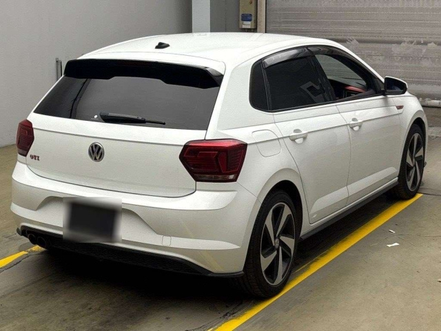 VOLKSWAGEN POLO 2018