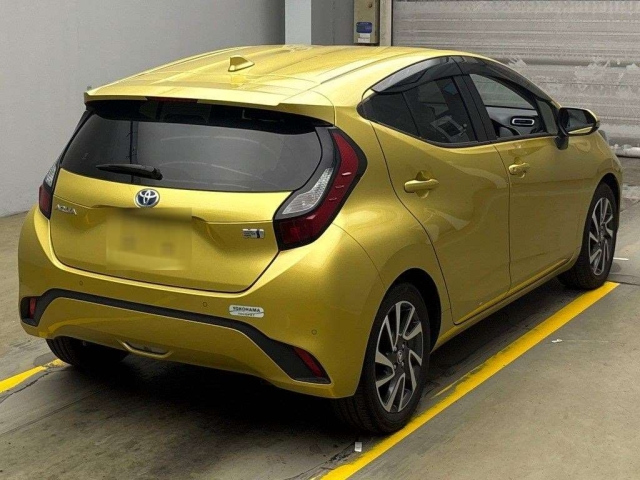 TOYOTA AQUA 2022