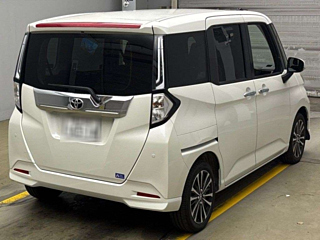 TOYOTA ROOMY 2021