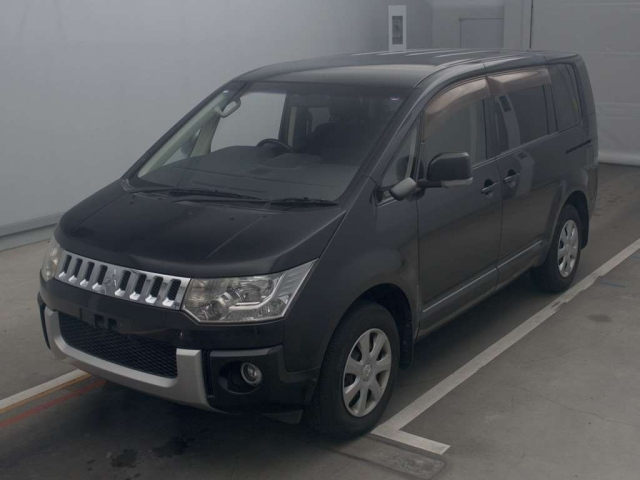 MITSUBISHI DELICA D5 2014