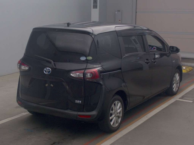 TOYOTA SIENTA 2018