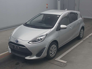 TOYOTA AQUA 2018
