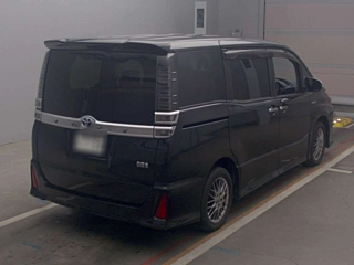 TOYOTA VOXY 2018