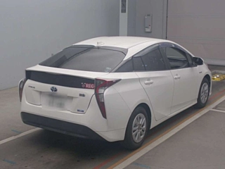 TOYOTA PRIUS 2017